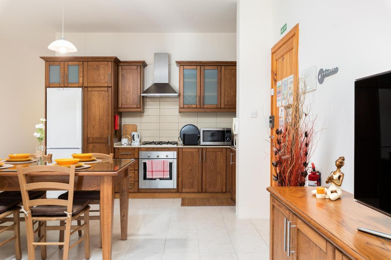 Spacious, Bright & Cosy 2 Bedroom 2 Bathroom Apartment - Msida Uni Heights Kültér fotó