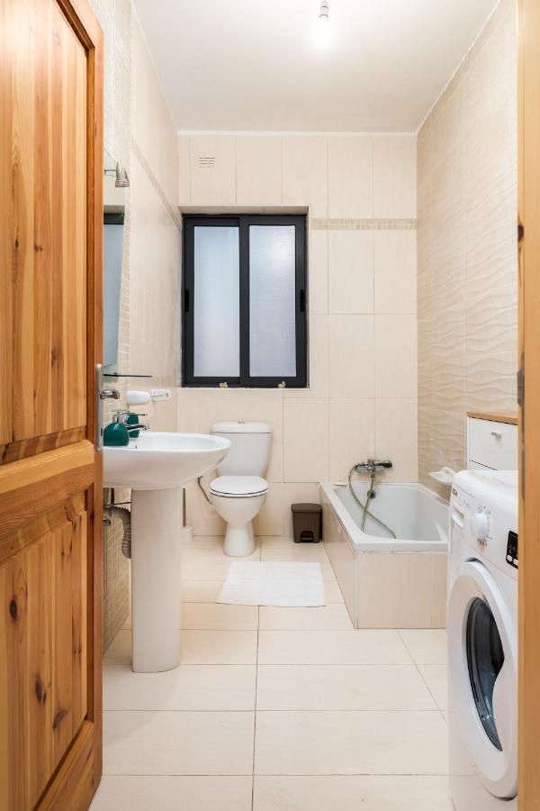 Spacious, Bright & Cosy 2 Bedroom 2 Bathroom Apartment - Msida Uni Heights Kültér fotó